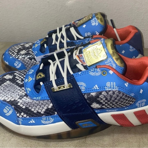 NEW ADIDAS AGENT GIL RESTOMOD Size 8 sneakers are new without box, please see pi